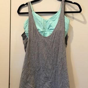 Lululemon built-in bra crisscross tank size 4